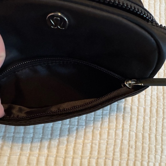 lululemon Mini Go Getter Pouch - Picture 6 of 6